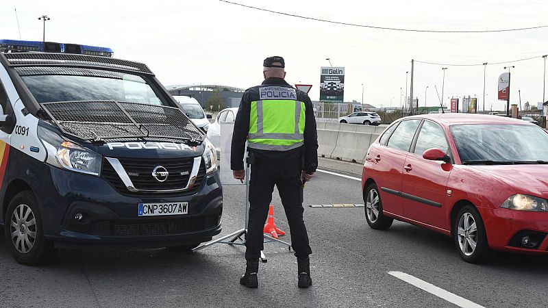 14 horas - Interior despliega 7.000 agentes de Policía y Guardia Civil para garantizar el cierre - Escuchar ahora