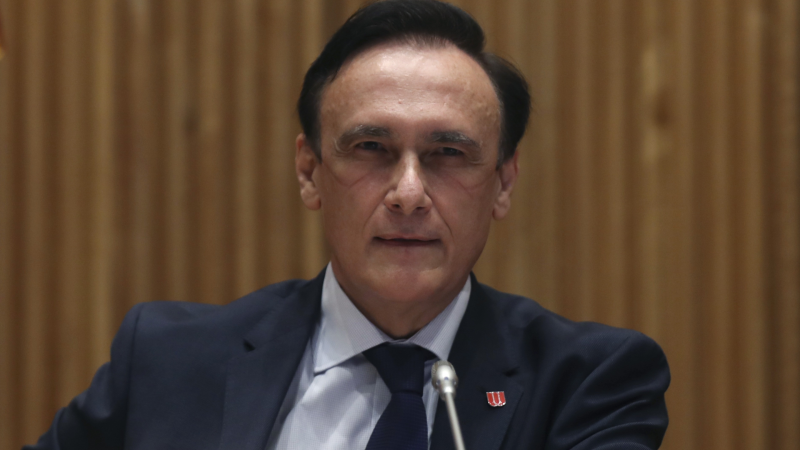 24 horas - José Carlos Gómez Villamandos, presidente de CRUE: "Los contagios no se producen en la universidad" - Escuchar ahora