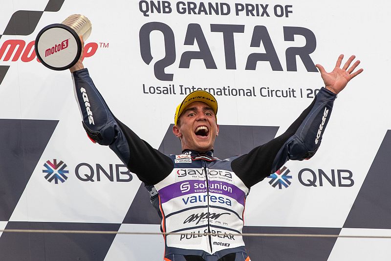  No solo fútbol - Albert Arenas defiende el liderato del mundial de moto 3 en el GP de Aragón - 17/10/20 - escuchar ahora