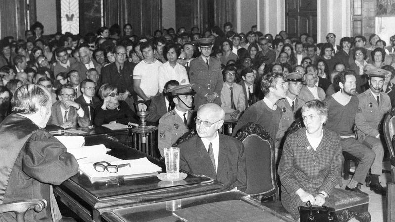 24 horas - El primer crimen atribuido a una secta en España - Escuchar ahora