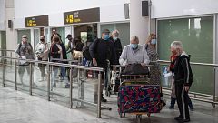 20 horas informativos Fin de semana - Canarias reactiva el turismo con británicos y alemanes sin blindaje anticovid
