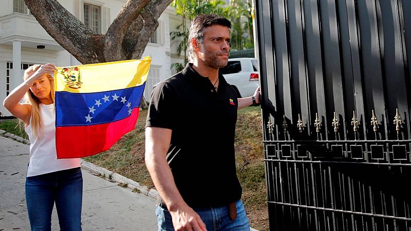 20 horas informativos Fin de semana - Leopoldo López abandona la Embajada de España en Caracas y se dirige a Madrid - Escuchar ahora