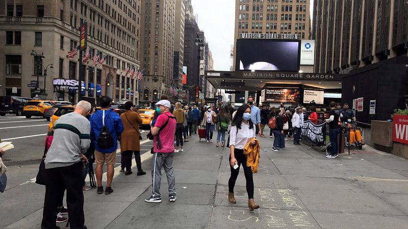 14 horas - Colas para votar por anticipado en Nueva York con más participación que hace cuatro años - Escuchar ahora