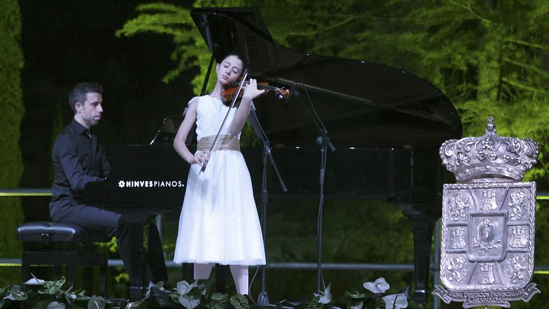 14 horas - La violinista María Dueñas gana el premio El Ojo Crítico de Música Clásica 2020 con 17 años - Escuchar ahora