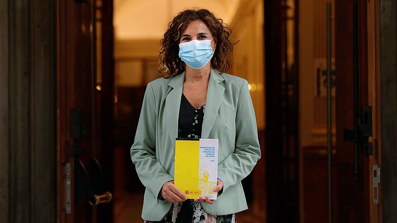 Boletines RNE - Pensiones, desempleo y funcionarios se llevan más de la mitad de las cuentas de 2021 - Escuchar ahora