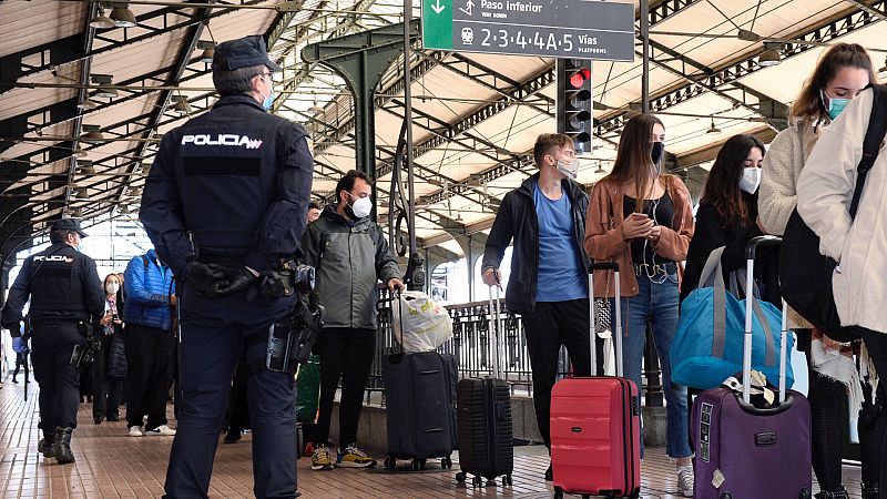 24 horas - Cancelaciones y poco movimiento en las estaciones a última hora - Escuchar ahora