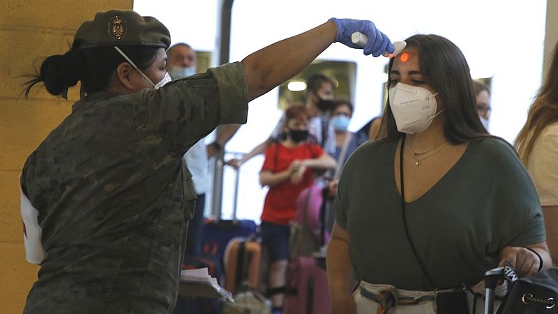 14 horas Fin de Semana - Melilla solicita al Ejecutivo activar el confinamiento domiciliario - Escuchar ahora