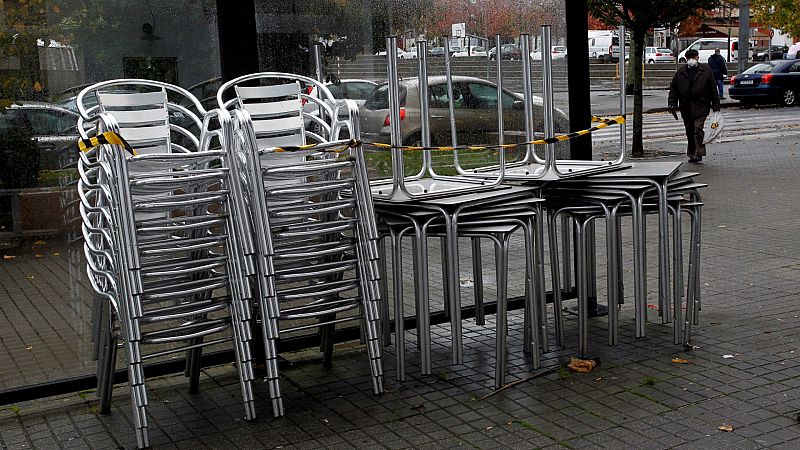  14 horas - Cantabria decreta el cierre perimetral de todos sus municipios y Murcia y Galicia cierran la hostelería - Escuchar ahora