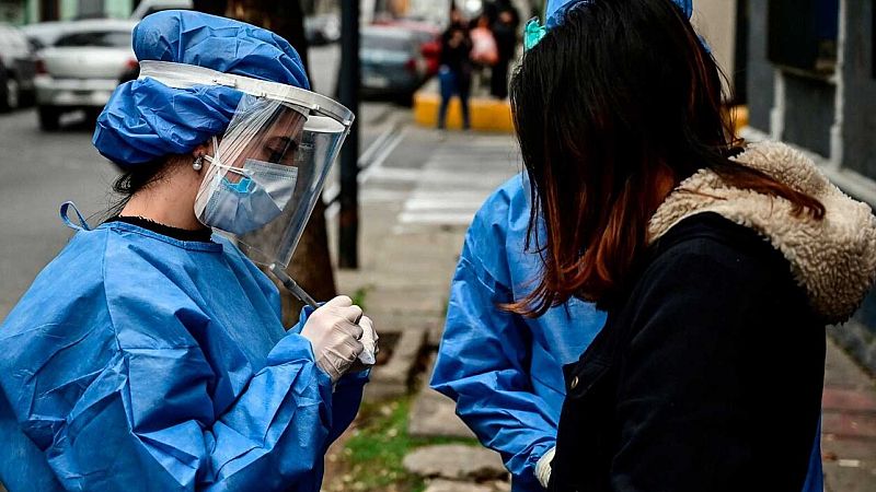 24 horas -  22.500 nuevos contagios y 347 fallecidos en 24 horas - Escuchar ahora