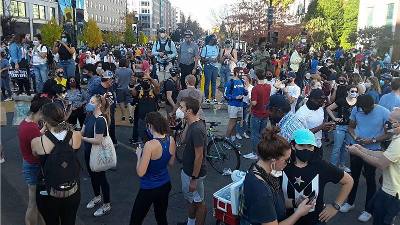20 horas informativos Fin de semana - Fiesta en las calles de Washington y otros ciudades por la victoria de Biden - Escuchar ahora