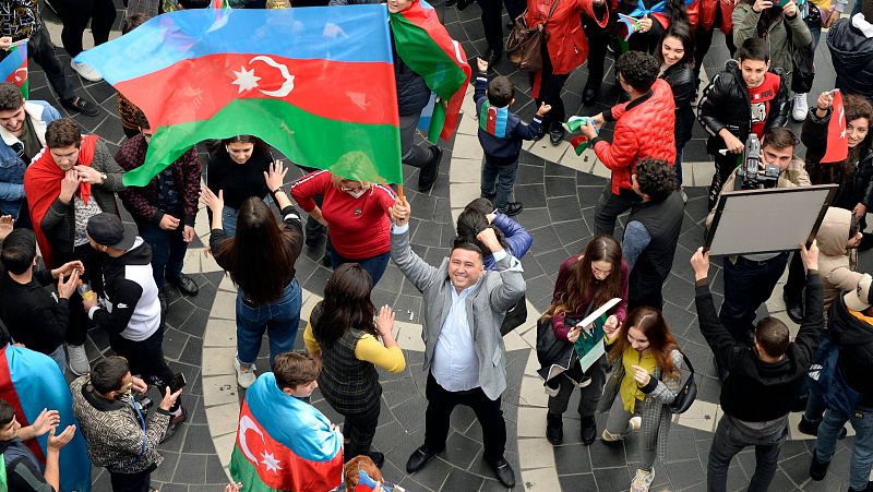14 horas - Armenia y Azerbaiyán firman la paz en el Karabaj: derrota en Ereván, aires de victoria en Bakú - Escuchar ahora