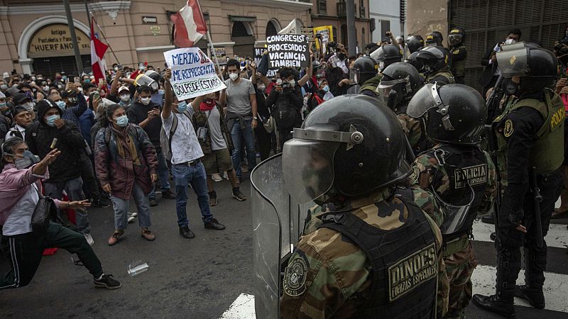 Las mañanas de RNE con Íñigo Alfonso - Las protestas siguen en Perú tras la toma de posesión de Manuel Merino - Escuchar ahora