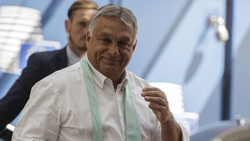 14 horas - El Gobierno de Orbán quiere prohibir la adopción a parejas del mismo sexo - Escuchar ahora