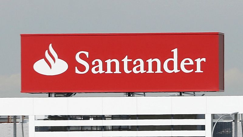 14 horas - Santander plantea suprimir 4.000 empleos y cerrar el 30% de sus oficinas en España - Escuchar ahora