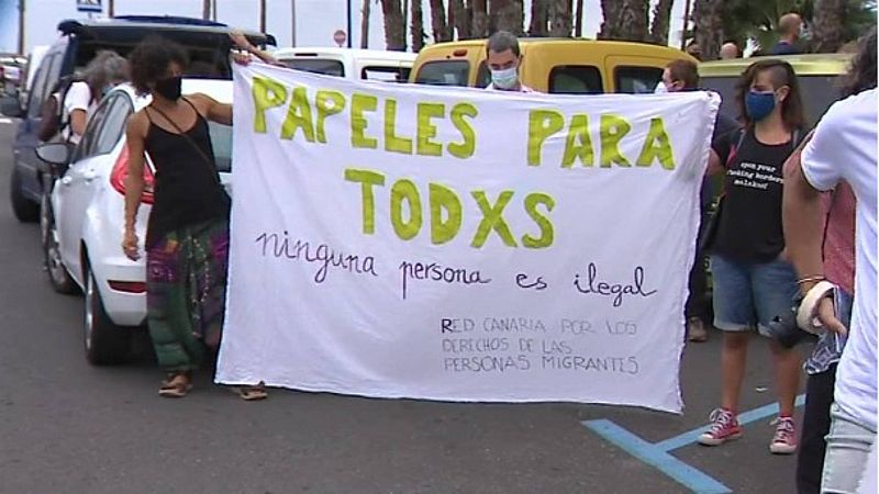 14 horas Fin de semana - Caravana de coches en Las Palmas pidiendo solución para los inmigrantes, en medio de la llegada incesante de pateras - Escuchar ahora