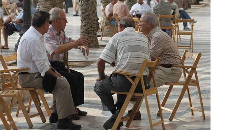 20 horas informativos Fin de semana - El 87% de las empresas están dispuestas a realizar aportaciones a planes de pensiones colectivos - Escuchar ahora 