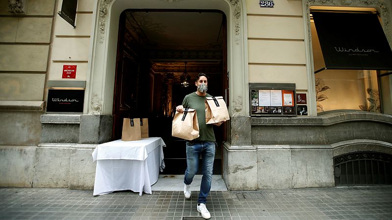 14 horas - Los restaurantes de lujo se pasan al reparto a domicilio para sobrevivir - Escuchar ahora