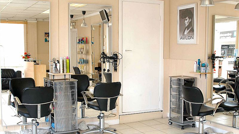  Las mañanas de RNE con Íñigo Alfonso - Manifestación en el Congreso por el IVA reducido en peluquerías y estética - Escuchar ahora