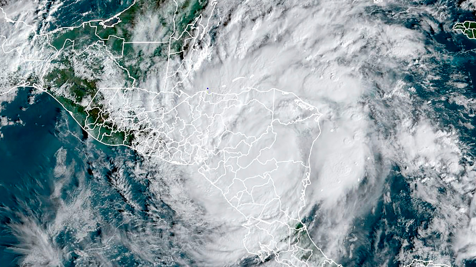 Guatemala el huracán Iota profundiza la crisis del Eta