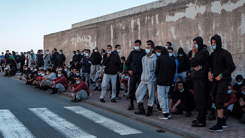 24 horas - La saturación en el campamento de Arguineguín obliga al desalojo de más de 200 personas - Escuchar ahora