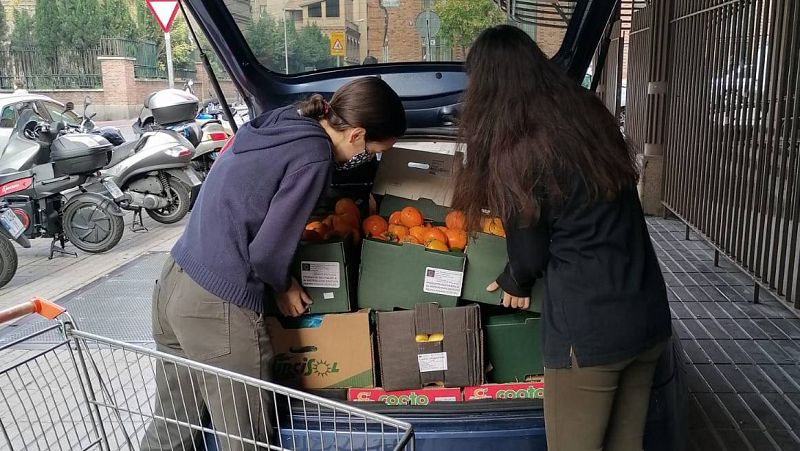 Reportajes en R5 - La demanda en los bancos de alimentos se triplica en la segunda ola - Escuchar ahora