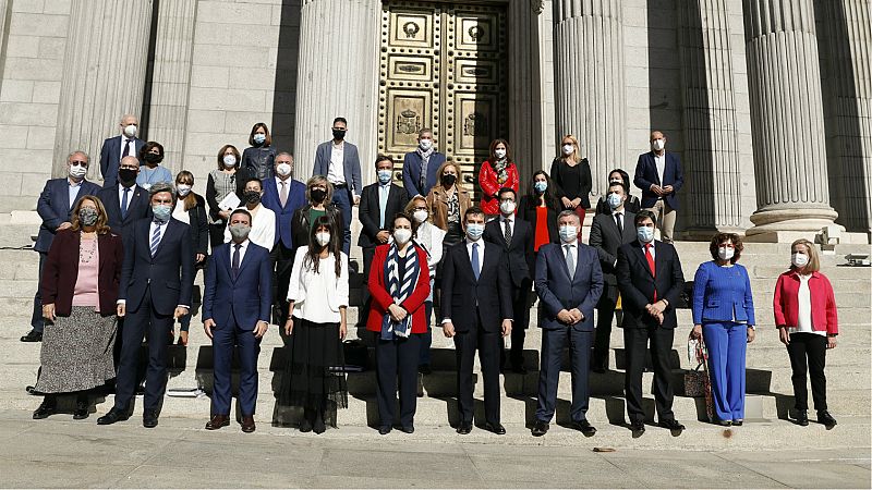 Las mañanas de RNE con Íñigo Alfonso - PSOE y PP celebran el "amplio acuerdo" sobre pensiones en el Pacto de Toledo: "Si hubiéramos tensado más la cuerda, no habría salido adelante" - Escuchar ahora