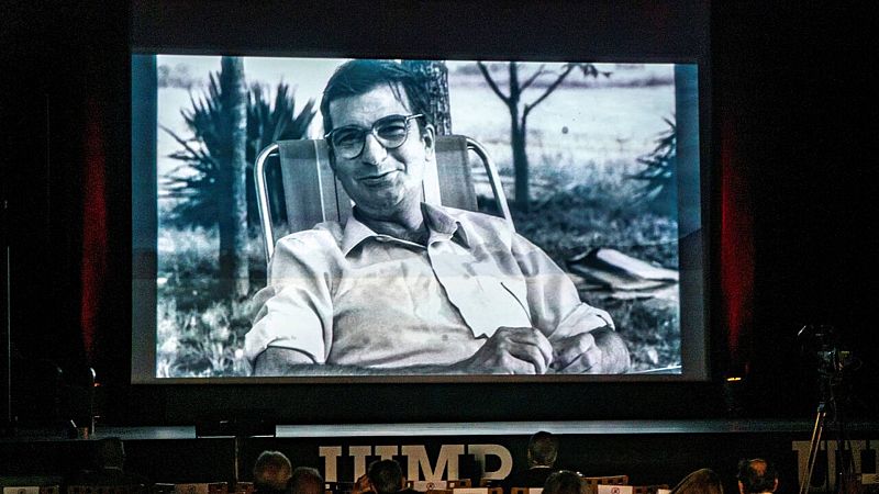 14 horas fin de semana - Pedro Sánchez: "El ejemplo de Ernest Lluch nos inspira y nos alienta" - Escuchar ahora 