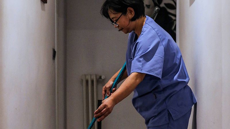 Nuevas caras en los servicios sociales - Escuchar ahora 