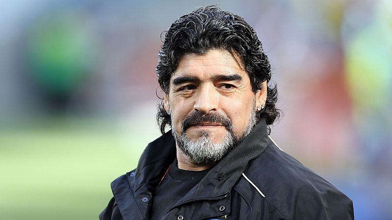 24 horas - Muere Maradona a los 60 años y Argentina decreta el luto oficial - Escuchar ahora