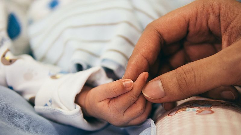 Gente despierta - Tener un hijo, Cosas de la vida, a edad tardía con Luismi Pascual - Escuchar ahora