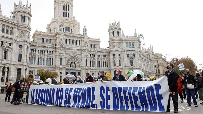 14 horas Fin de semana - La Marea Blanca reclama en Madrid presupuesto para reformar la atención primaria - Escuchar ahora 