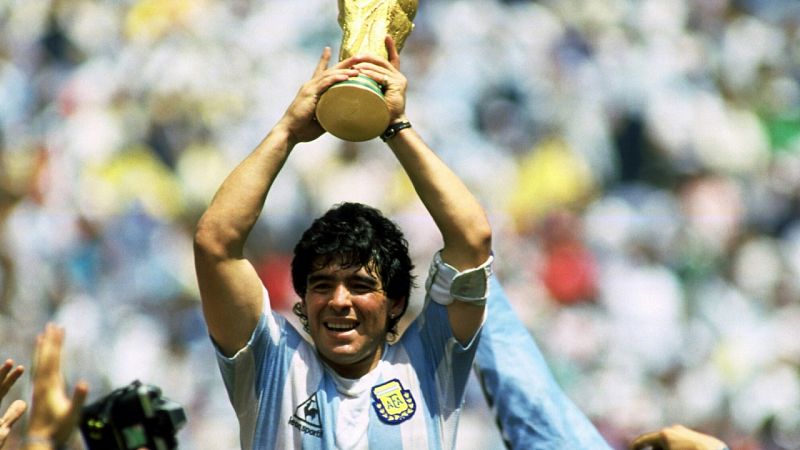  Radiogaceta de los deportes - Víctor Hugo Morales: "Algo se nos ha ido con Maradona" - Escuchar ahora