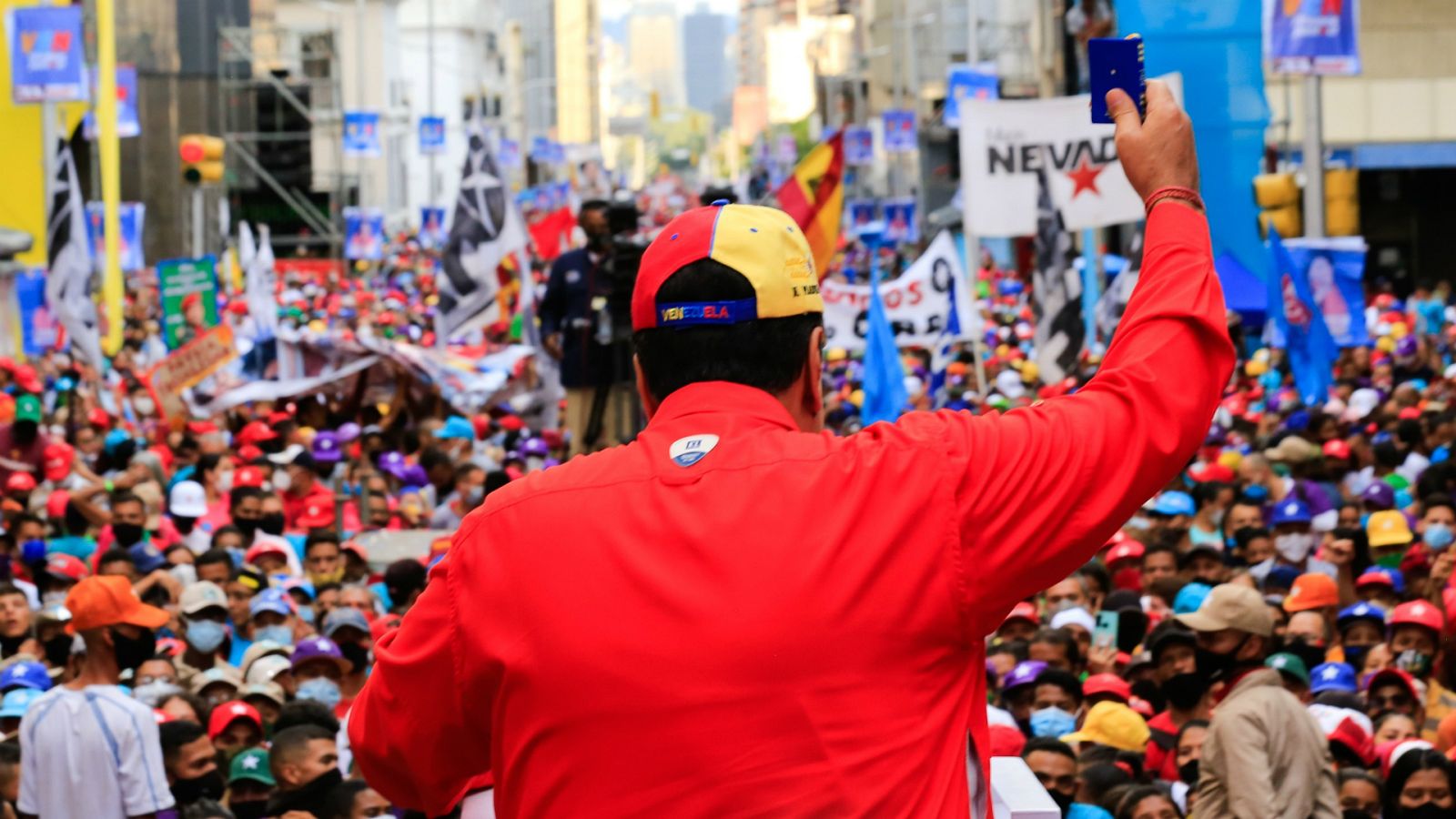 Las mañanas de RNE con Íñigo Alfonso - Maduro dice que se irá si pierde las elecciones del domingo en las que no participa gran parte de la oposición - Escuchar ahora