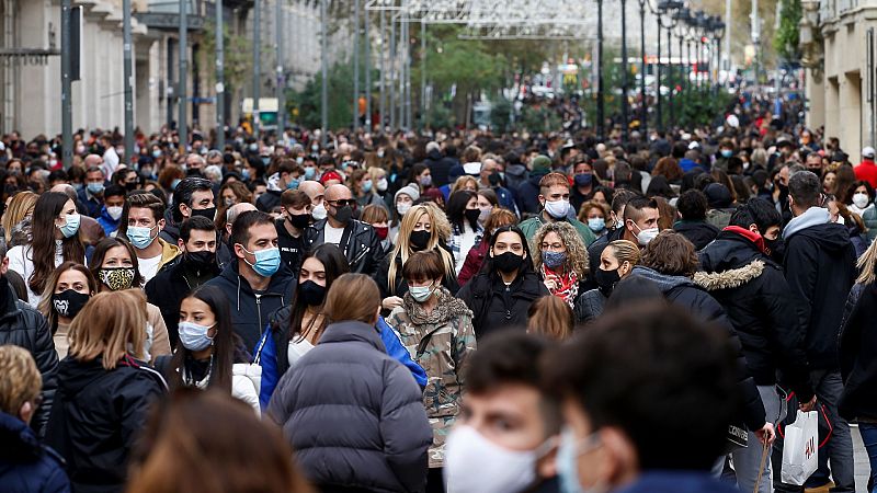 24 horas - España registra durante el fin de semana un número similar de contagios al de finales de agosto - Escuchar ahora
