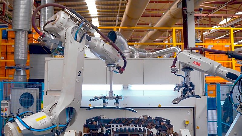 Las mañanas de RNE con Íñigo Alfonso - La primera fábrica conectada con 5G en España - Escuchar ahora