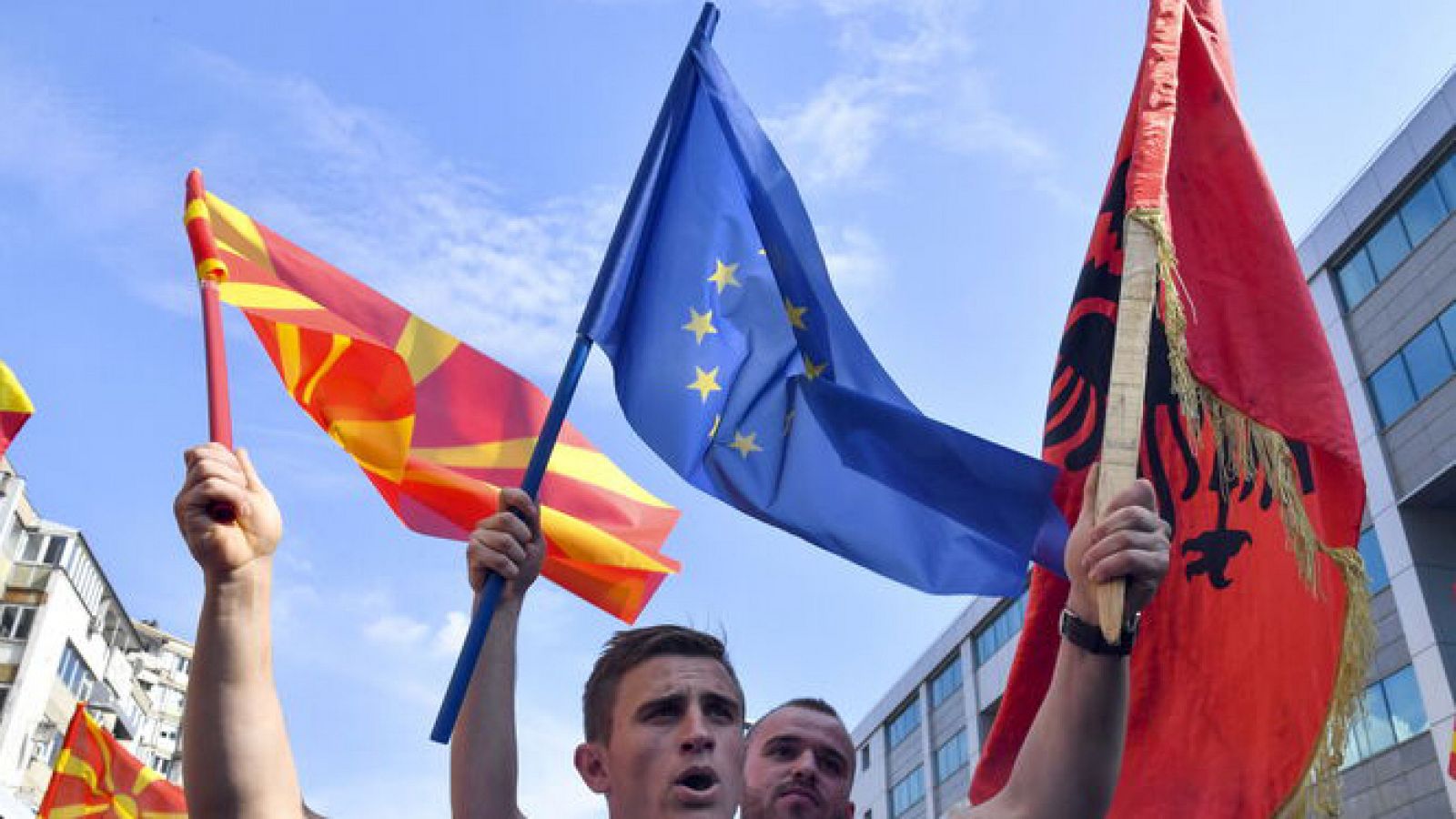  Europa abierta - ¿Por qué Albania y Macedonia no entran en la UE? - escuchar ahora