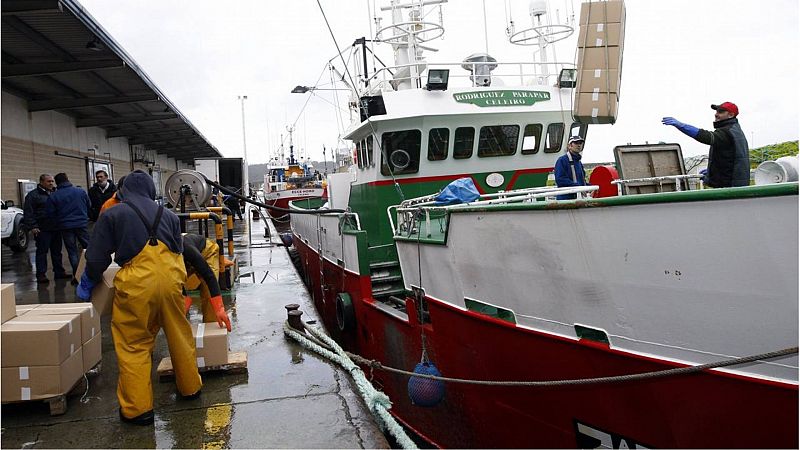 14 horas Fin de semana - Los pescadores españoles perderían facturación y tendrían competencia en la pesca sin acuerdo con el Reino Unido - Escuchar ahora