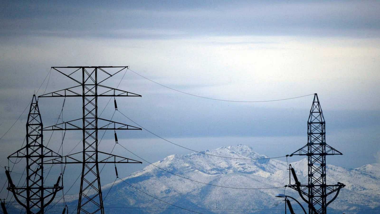  14 horas - El Gobierno crea un fondo para que las familias no paguen en sus facturas de la luz los incentivos a las renovables - Escuchar ahora