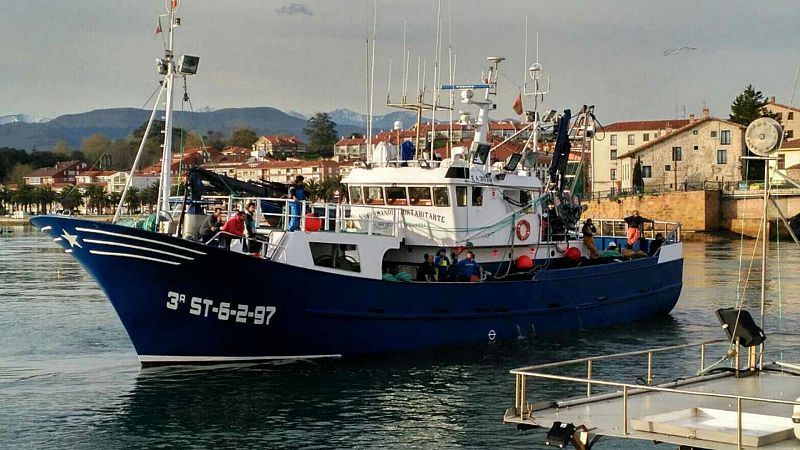Las Mañanas de RNE con Íñigo Alfonso - Los 27 logran un acuerdo de pesca que se considera satisfactorio para España - Escuchar ahora