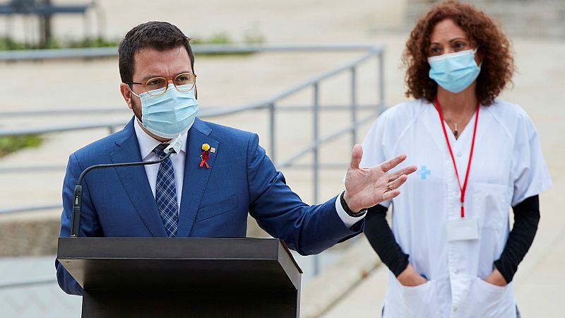 Boletines RNE - Cataluña permitirá desplazamientos de familiares y allegados, pero restringe el horario de la hostelería - Escuchar ahora 