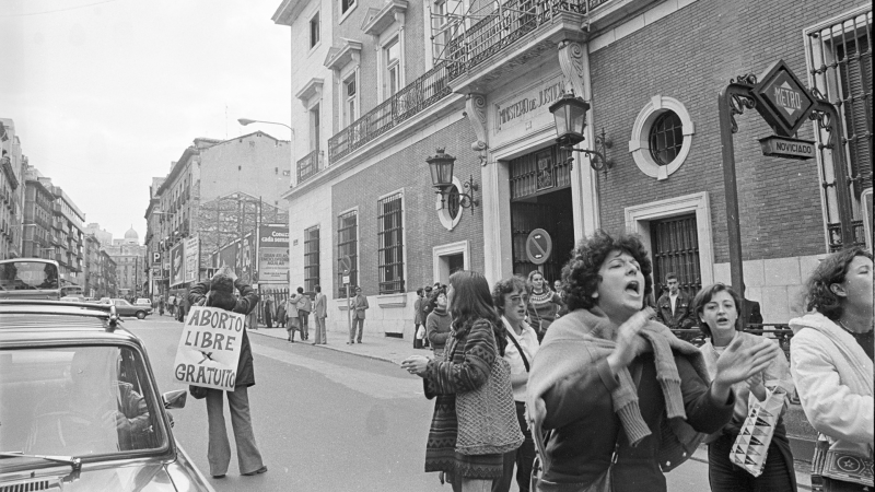 Artesfera en Radio 5 - Mujer y Memoria: el activismo político de las mujeres antes de la Democracia - 19/12/20 - Escuchar ahora