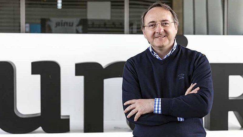 24 horas Fin de Semana - Manuel Herrera, sociólogo: "El ciudadano tiene que estar desconcertado por el caos de medidas a nivel central y autonómico" - Escuchar ahora