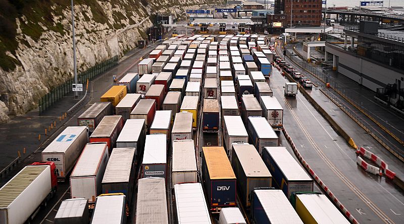  Europa abierta - Caos en la frontera británica: ensayo para el 'brexit' - escuchar ahora