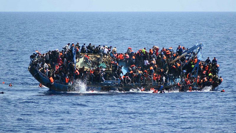 Boletines RNE - Al menos 20 migrantes muertos en el Mediterráneo - Escuchar ahora