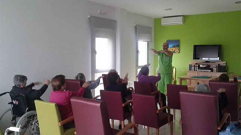 20 horas informativos Fin de semana - Sinlabajos la residencia sin ningún caso activo de covid considera un "regalo de Navidad" la vacuna - Escuchar ahora 