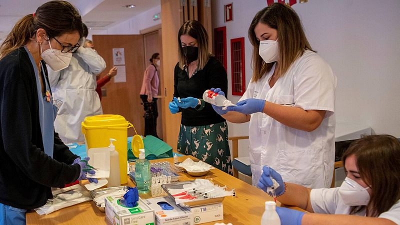 20 horas informativos Fin de semana - Baleares intensificará desde mañana la imposición de vacunas a entre 500 y 1000 personas diarias - Escuchar ahora 