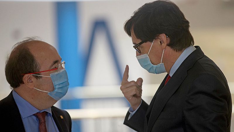  Boletines RNE - Salvador Illa: "Mis compañeros dicen que puedo ser útil para Cataluña" - Escuchar ahora 