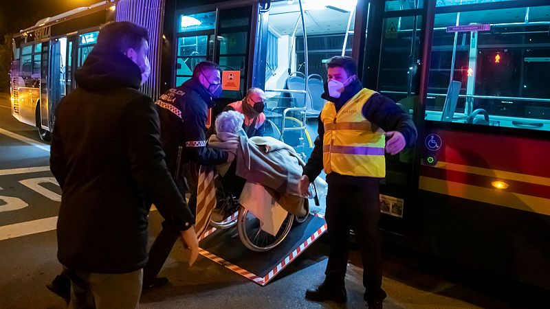 14 horas - Una mujer muere tras un incendio en una residencia de mayores en Sevilla- Escuchar ahora