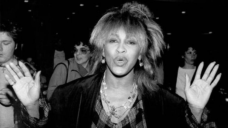 Saltamontes - Tina Turner con Herbie Hancock - 07/01/21 - escuchar ahora