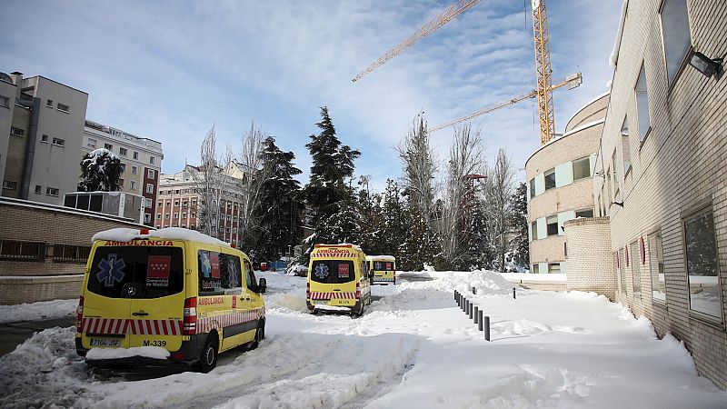 24 horas Fin de Semana - 20 horas - Carmen Esbrí: "No tiene sentido que los sitios importantes, sobre todo en momentos de pandemia, no estuvieran controlados" - Escuchar ahora